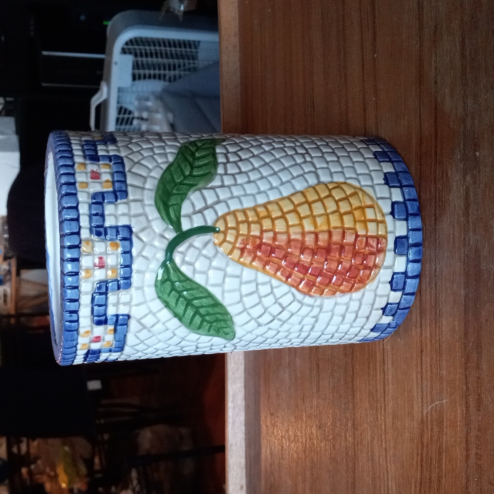 Clay art vase